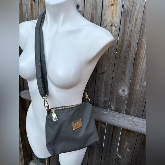 BEBE Purse Crossbody Bag Dark Grey with Gold Hardware - Picture 4 of 4